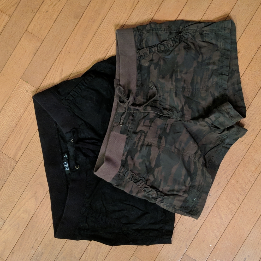 Bundle of a.n.a. shorts